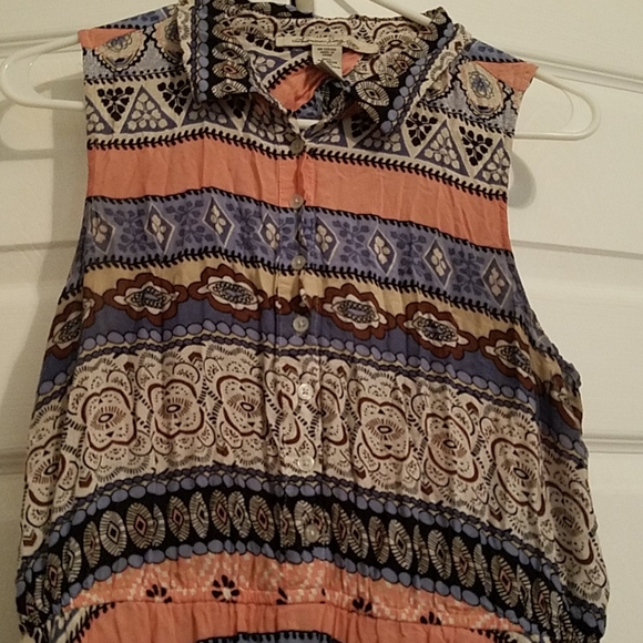 Beautiful American Rag Collared Dress - Picture 4 of 4